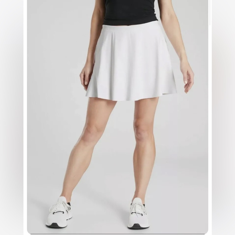 Athleta Match Point Skort 15.5" White SIZE medium